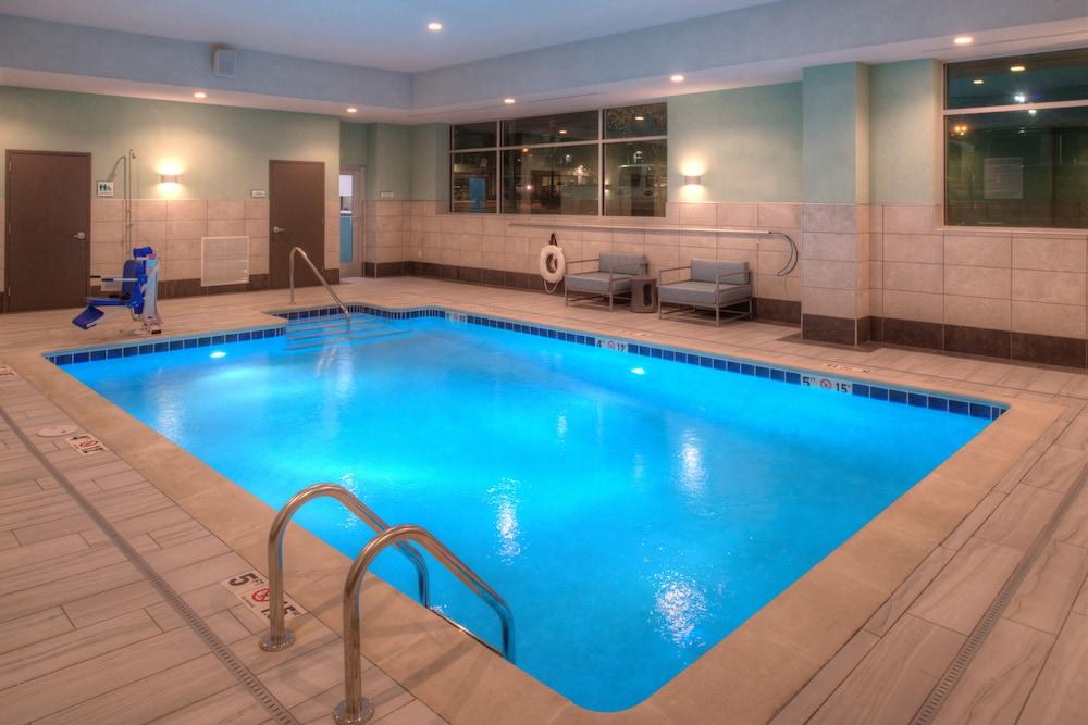 Hilton Garden Inn Little Rock Downtown Екстериор снимка