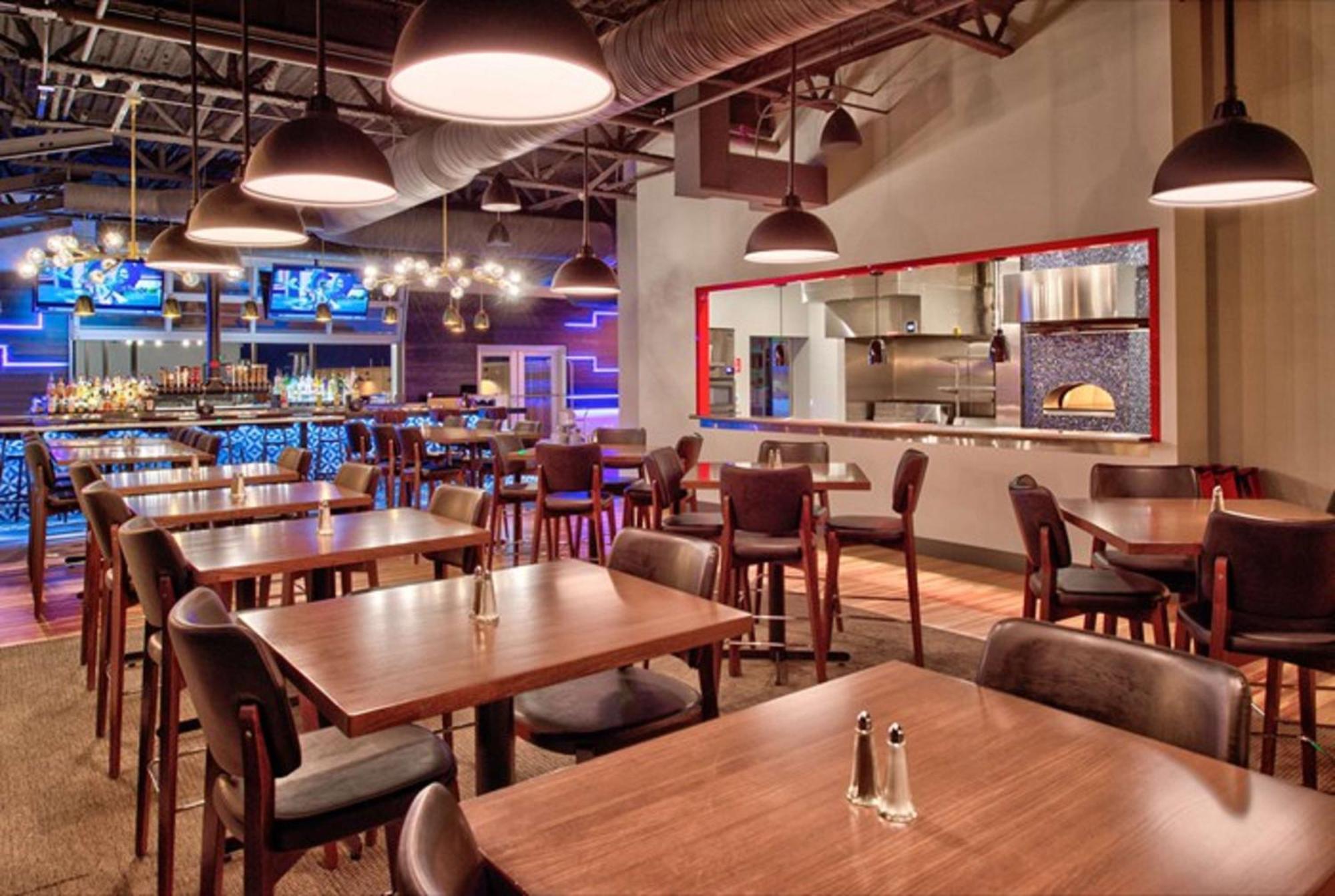 Hilton Garden Inn Little Rock Downtown Екстериор снимка
